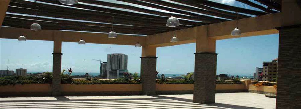 Hotel Sapphire Dar es Salaam Ngoại thất bức ảnh