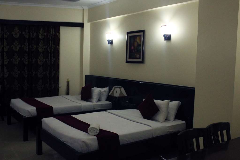 Hotel Sapphire Dar es Salaam Phòng bức ảnh